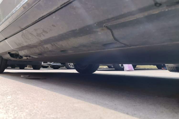 Used AION LX 2019 80D Chassis Front Right
