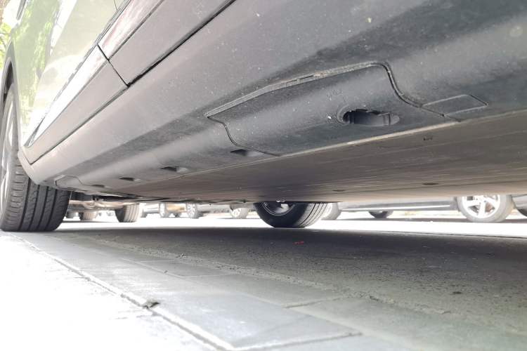 Used AION LX 2019 80D Chassis Rear Left