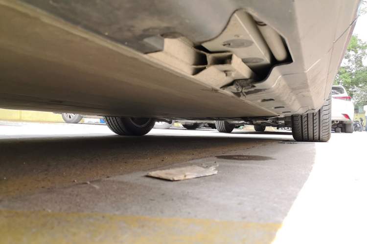 Used AION LX 2019 80D Chassis Rear Right