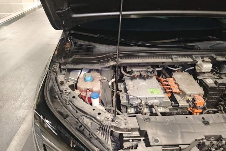 Used AION LX 2019 80 Engine Bay Right