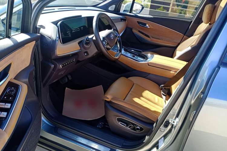 Used AION LX 2019 80 Interior 2