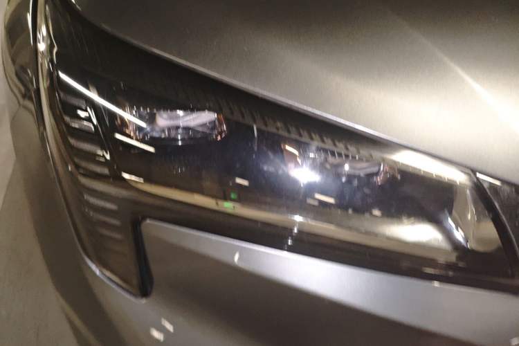 Used AION LX 2019 80 Right Front Headlight