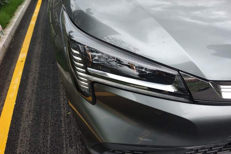 Used AION LX 2019 80 Right Front Headlight