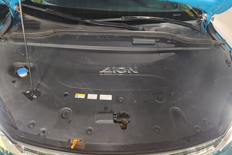 Used AION LX 2019 80D Engine Bay
