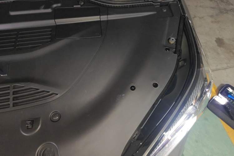 Used AION LX 2019 80 Engine Bay Left