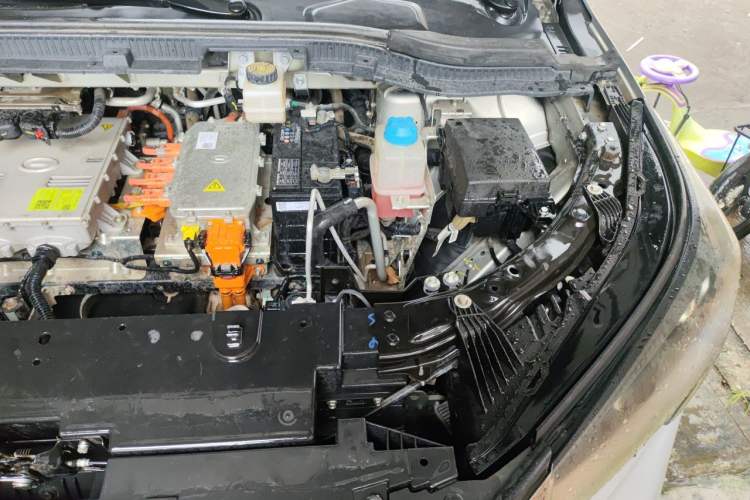 Used AION LX 2019 60 Engine Bay Left