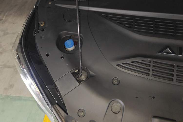Used AION LX 2019 80 Engine Bay Right