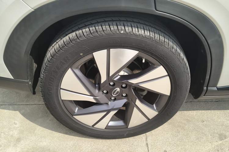 Used AION LX 2019 80 Right Rear Wheel Hub