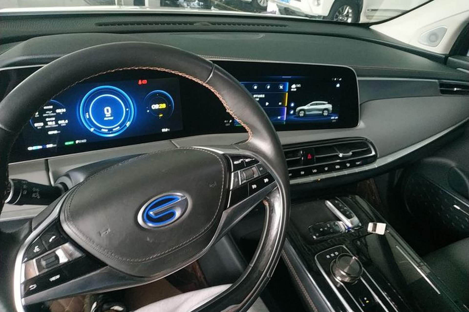Used AION LX 2019 70 Center Console