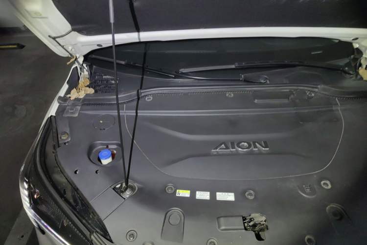Used AION LX 2019 80 Engine Bay Right