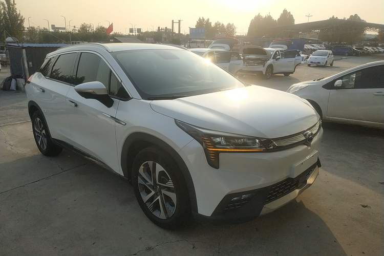 Used AION LX 2019 70 Front Right 45 Deg