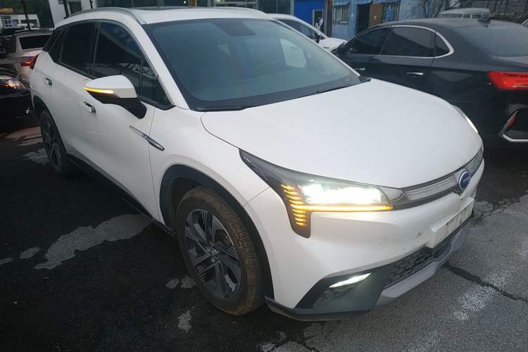 Used AION LX 2019 70 Front Right 45 Deg