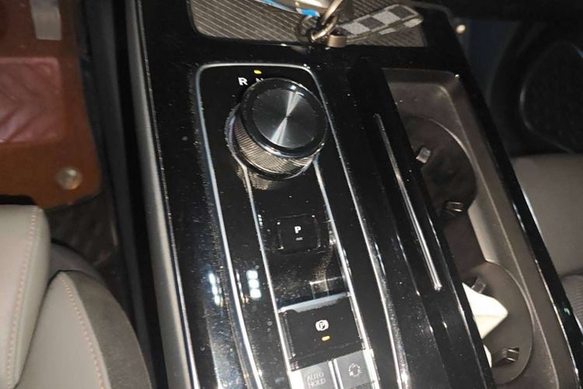 Used AION LX 2019 80D Max Gear Lever