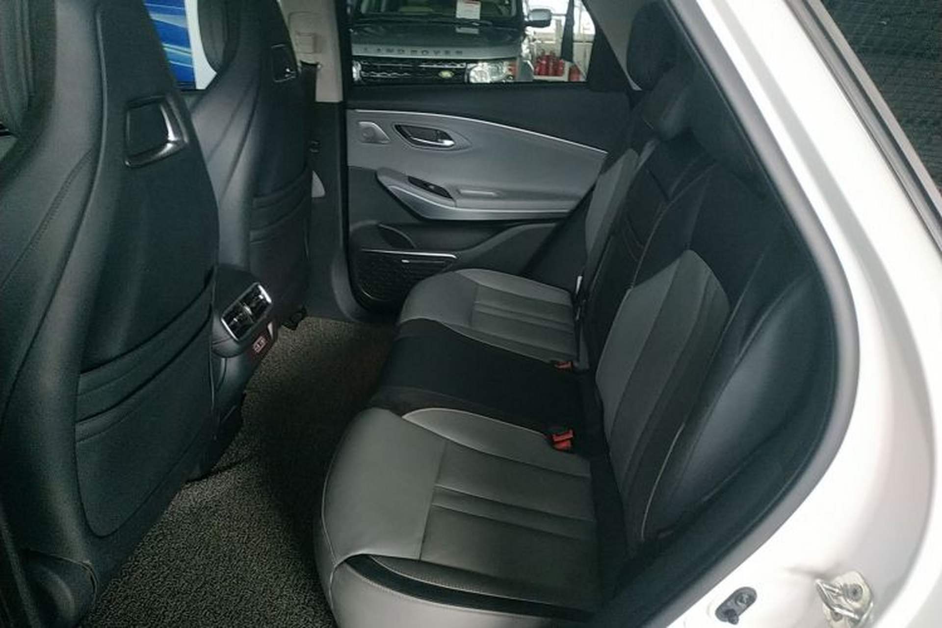 Used AION LX 2019 70 Left Rear Seat