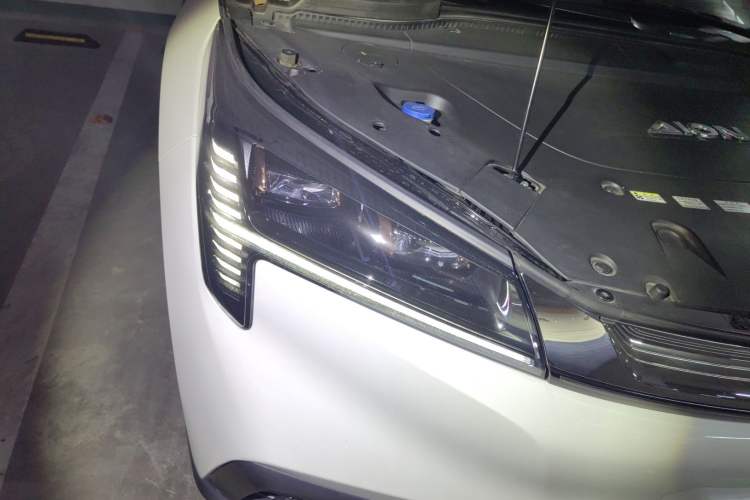 Used AION LX 2019 80 Right Front Headlight