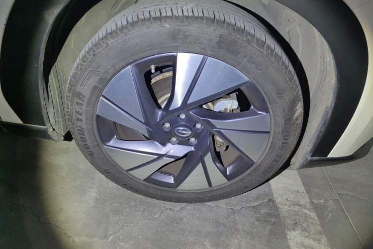 Used AION LX 2019 80 Right Front Wheel Hub