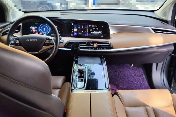 Used AION LX 2020 80 Prestige Edition Center Console