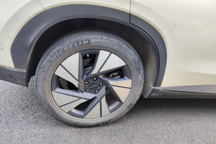 Used AION LX 2020 80D Intelligent Version Exterior 8