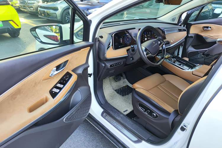 Used AION LX 2020 80D Intelligent Version Interior 3