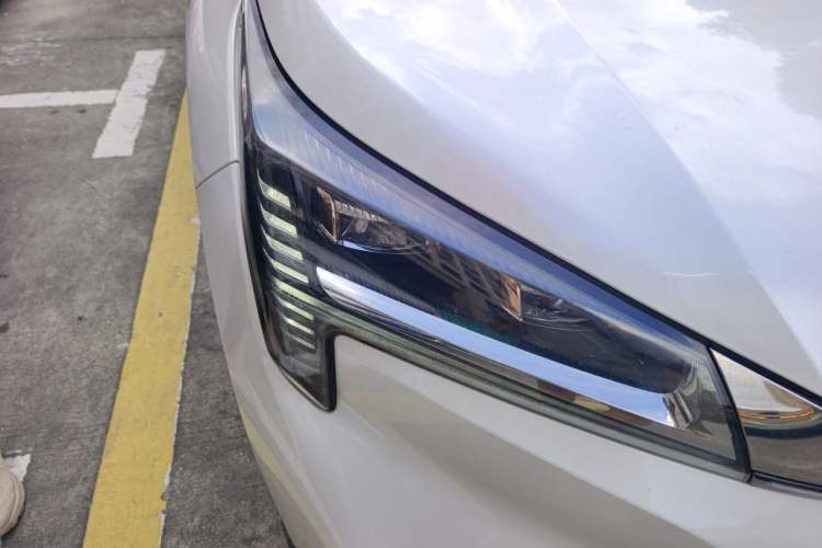Used AION LX 2020 80D Intelligent Version Right Front Headlight