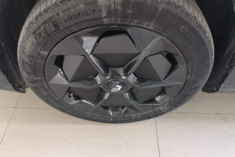 Used AION LX 2022 Plus 80D Flagship Edition Left Front Wheel Hub