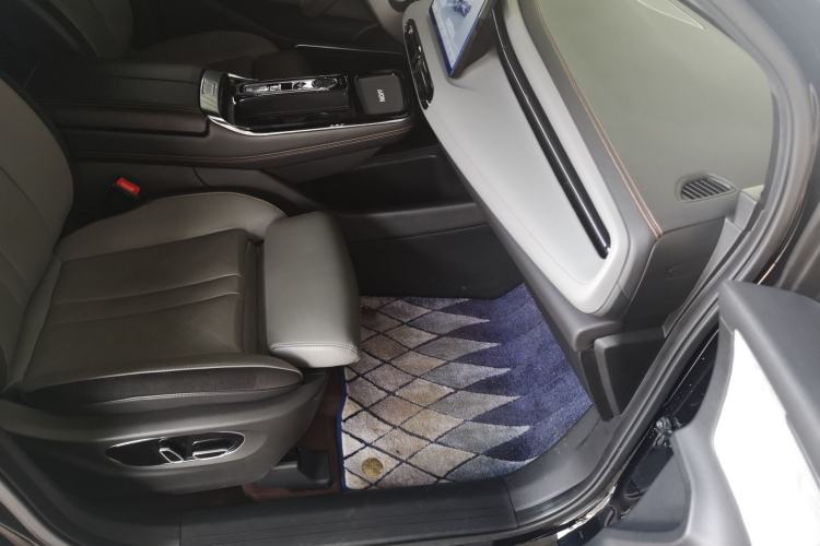 Used AION LX 2022 Plus 80D Flagship Edition Right Front Seat