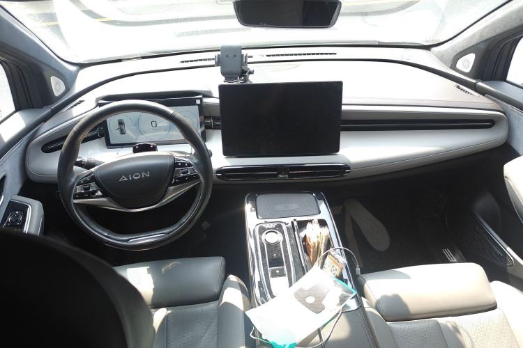Used AION LX 2022 Plus 80D Flagship Edition Center Console