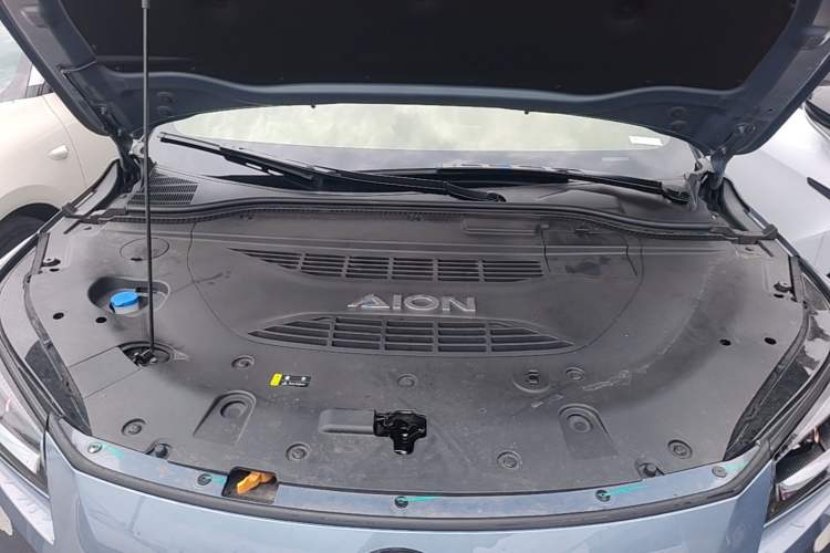 Used AION LX 2022 Plus 80D Flagship Edition Engine Bay