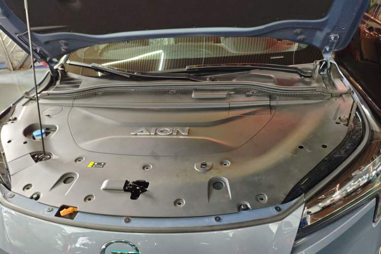 Used AION LX 2022 Plus 80D Flagship Edition Engine Bay