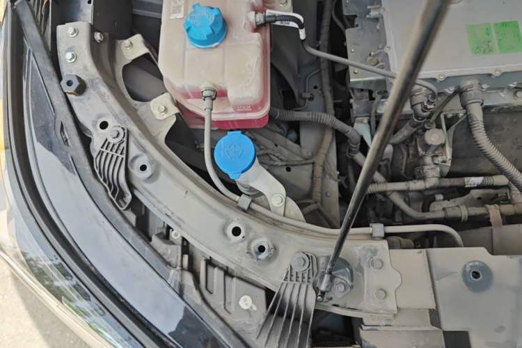Used AION LX 2022 Plus 80D Max Edition Engine Bay Right