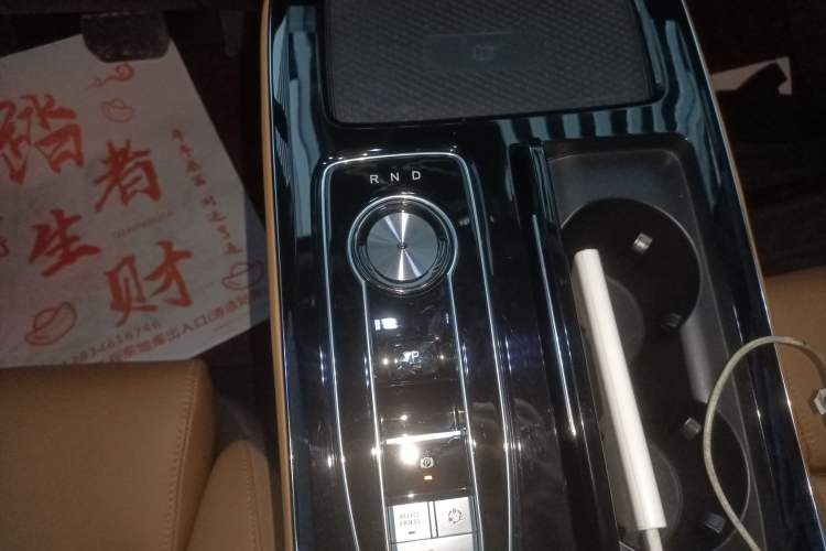 Used AION LX 2022 Plus 80D Flagship Edition Gear Lever