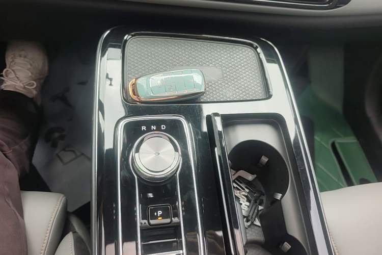 Used AION LX 2022 Plus 80D Flagship Edition Gear Lever