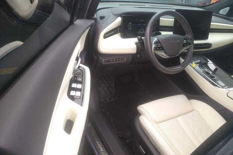Used AION LX 2022 Plus 80D Flagship Edition Interior 3