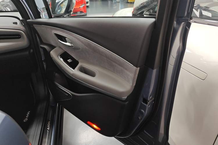 Used AION LX 2022 Plus 80D Flagship Edition Interior 5
