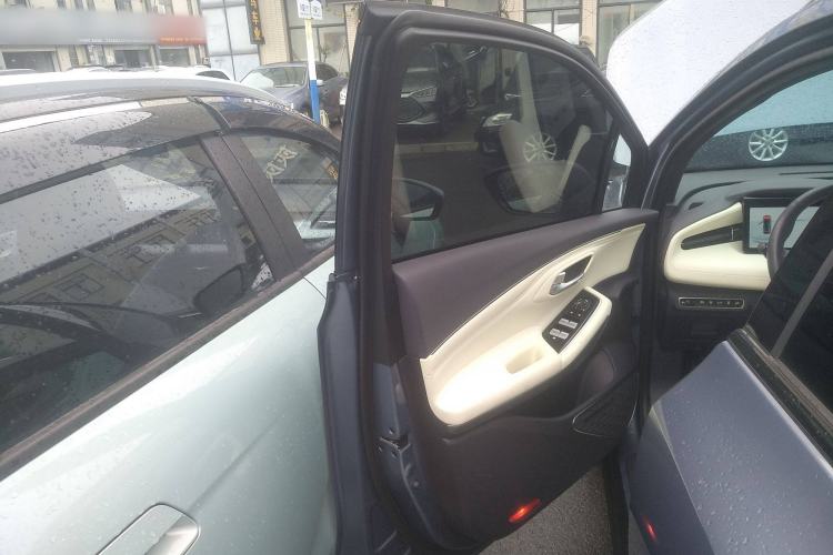 Used AION LX 2022 Plus 80D Flagship Edition Interior 7