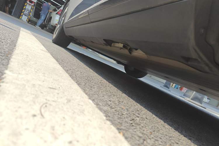 Used AION LX 2022 Plus 80D Flagship Edition Left Side Sill