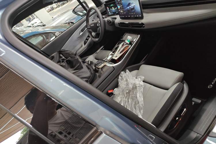 Used AION LX 2022 Plus 80D Flagship Edition Right Front Seat