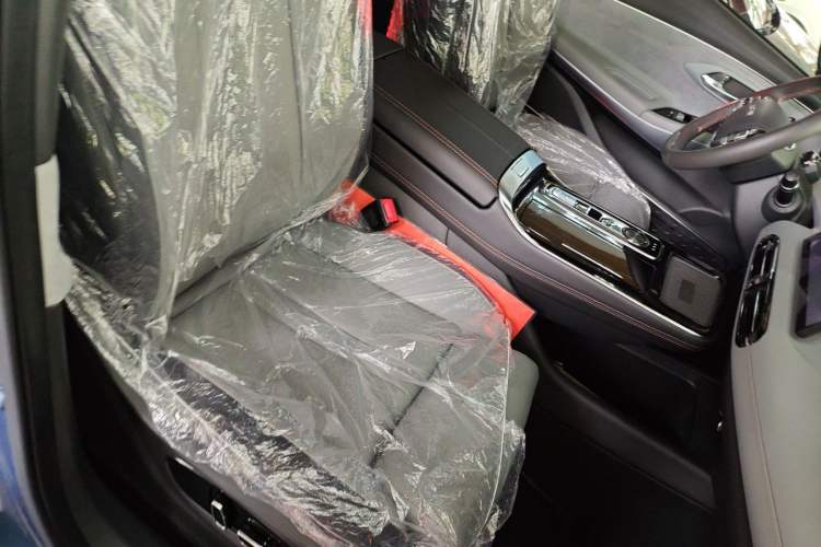 Used AION LX 2022 Plus 80D Flagship Edition Right Front Seat