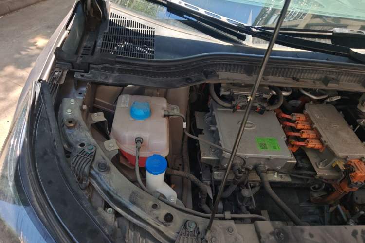 Used AION LX 2022 Plus 80D Flagship Edition Engine Bay Right