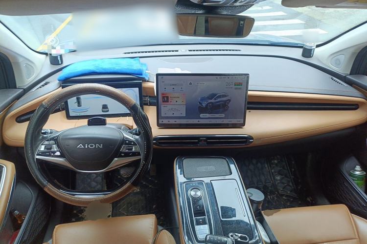 Used AION LX 2022 Plus 80 Smart Premium Edition Center Console