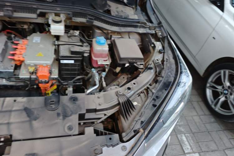 Used AION LX 2022 Plus 80 Smart Premium Edition Engine Bay Left