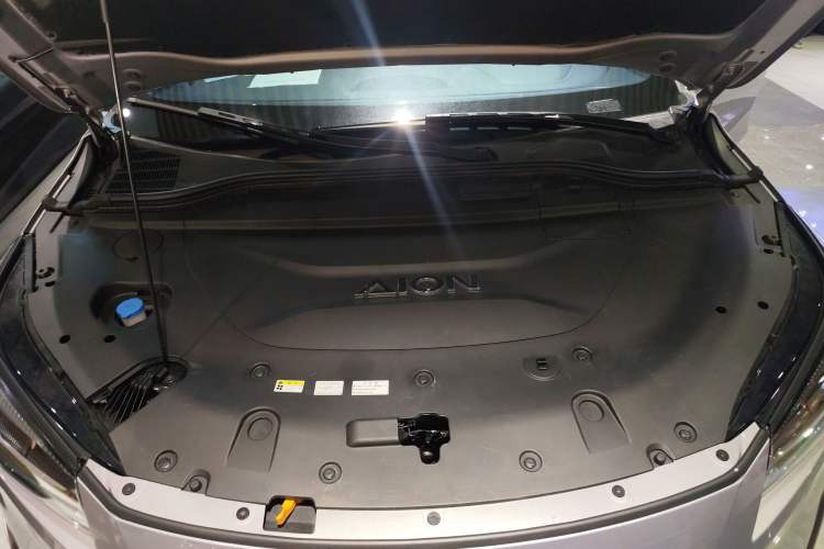 Used AION LX 2022 Plus 80D Flagship Edition Engine Bay
