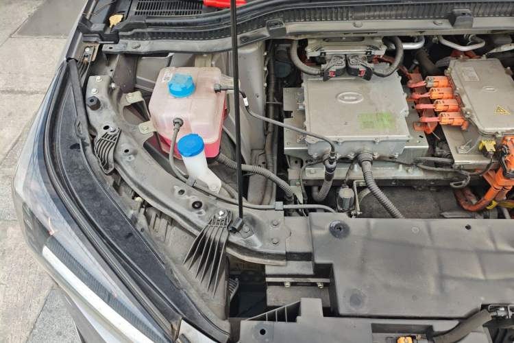Used AION LX 2022 Plus 80D Flagship Edition Engine Bay Right
