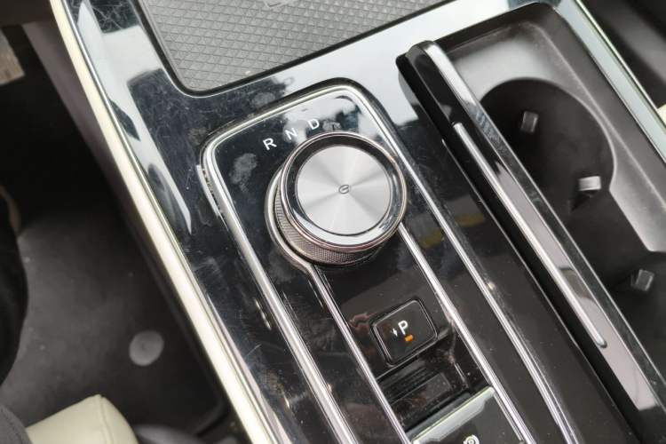 Used AION LX 2022 Plus 80 Smart Premium Edition Gear Lever