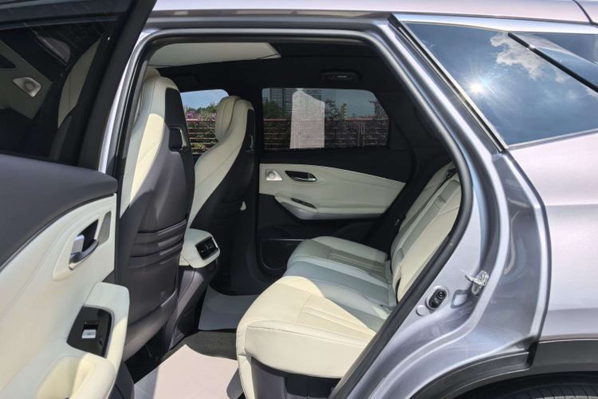 Used AION LX 2022 Plus 80D Flagship Edition Interior 12