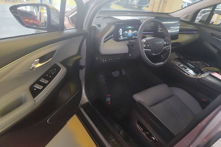 Used AION LX 2022 Plus 80 Smart Premium Edition Interior 3