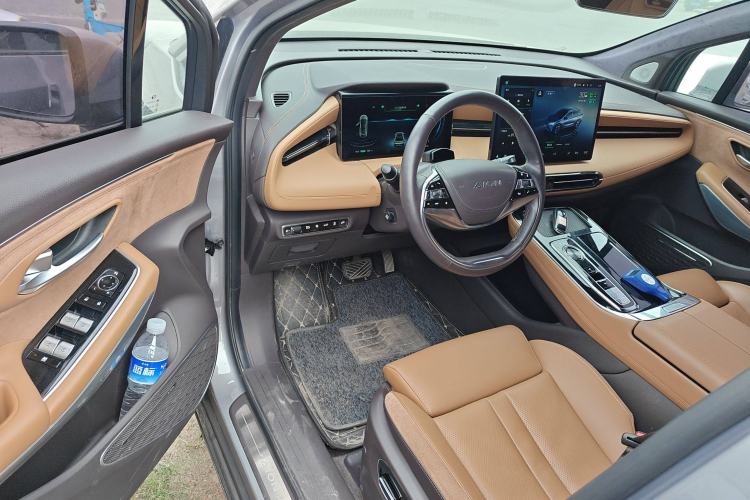 Used AION LX 2022 Plus 80D Flagship Edition Interior 3