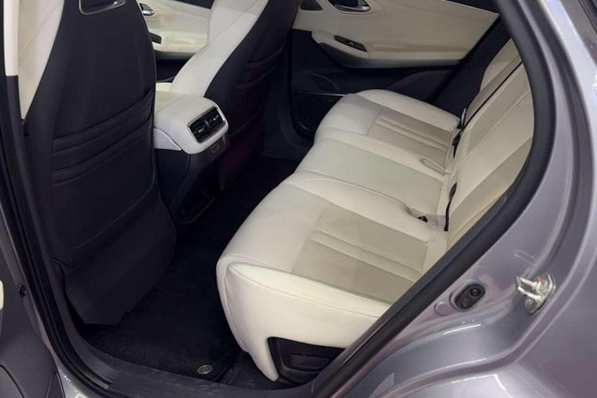 Used AION LX 2022 Plus 80 Smart Premium Edition Interior 5