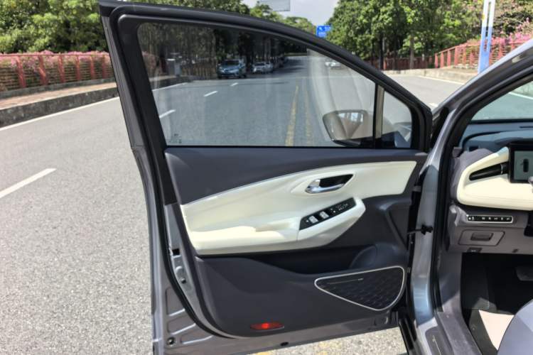 Used AION LX 2022 Plus 80D Flagship Edition Interior 5