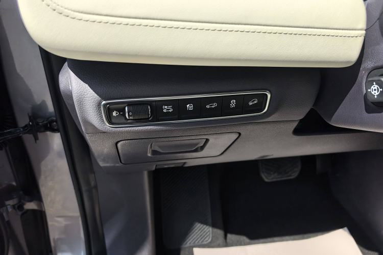 Used AION LX 2022 Plus 80D Flagship Edition Interior 5